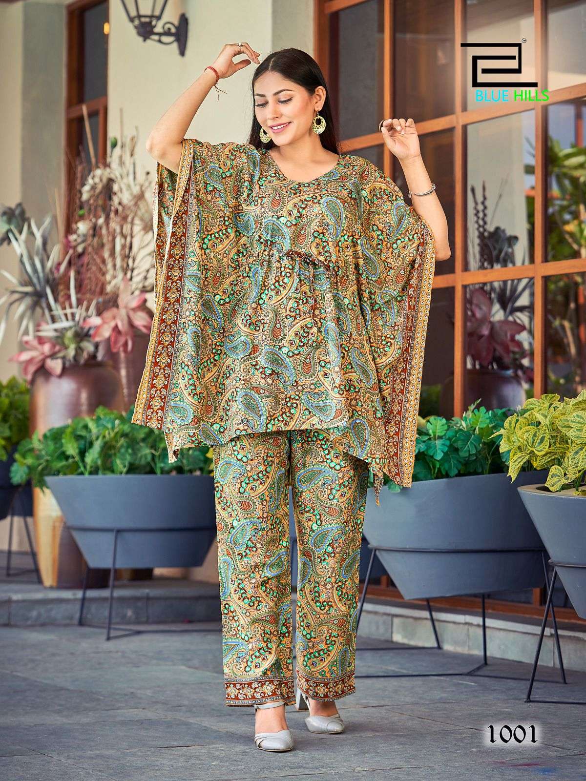 MARIA.B MPrints Lawn Collection 2023 – MPT-1708-A – YourLibaas